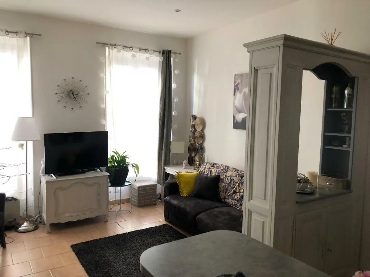 Appartement Cosy Saint-Raphael  France